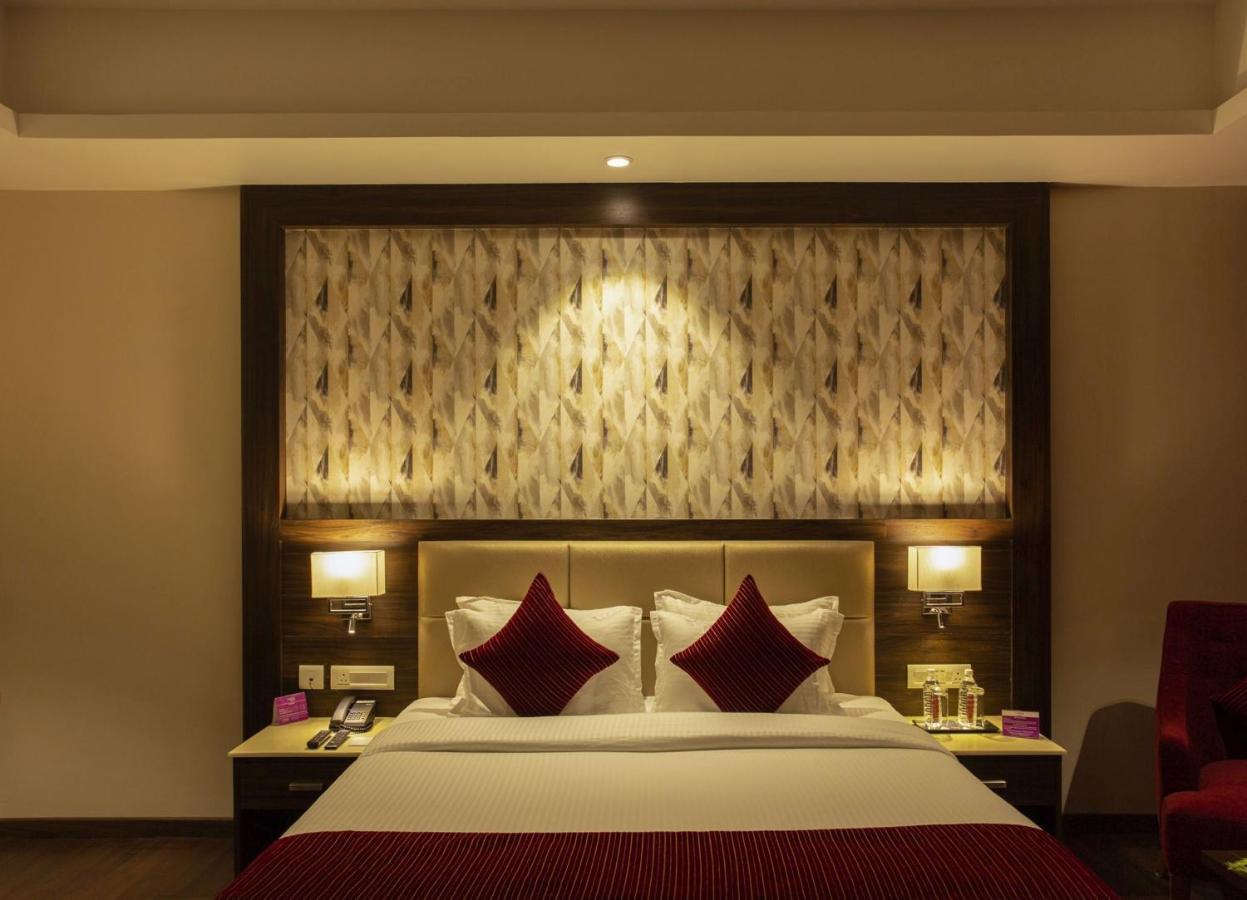 สโรวร ปอร์ติโก สมนาถ Hotel โสมนัส ภายนอก รูปภาพ