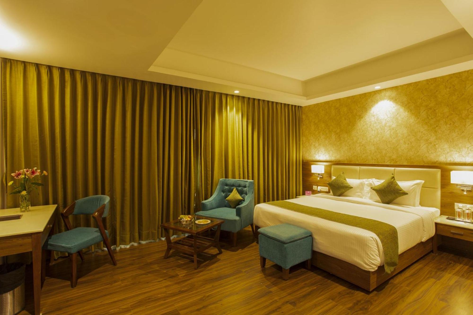 สโรวร ปอร์ติโก สมนาถ Hotel โสมนัส ภายนอก รูปภาพ