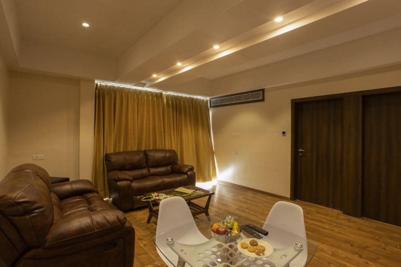 สโรวร ปอร์ติโก สมนาถ Hotel โสมนัส ภายนอก รูปภาพ