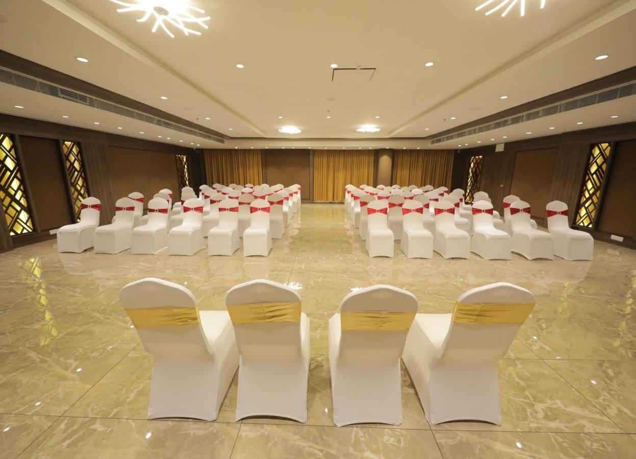 สโรวร ปอร์ติโก สมนาถ Hotel โสมนัส ภายนอก รูปภาพ